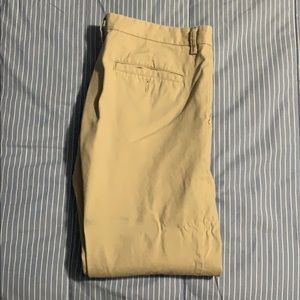 Old Navy Classic khaki 34/30